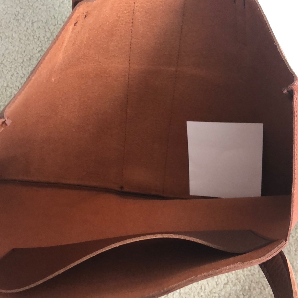 Handbag - Picture 3 of 4